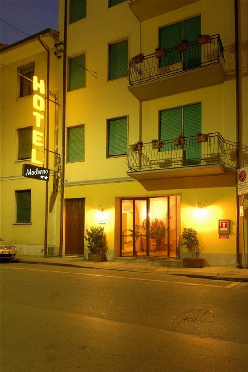 Hotel Moderno Pisa Exterior foto