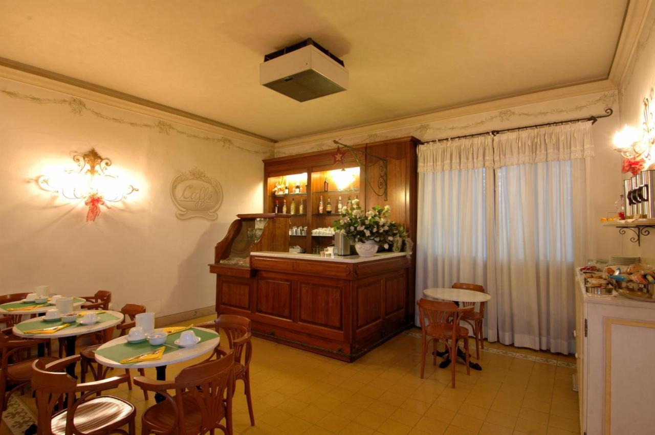 Hotel Moderno Pisa Exterior foto