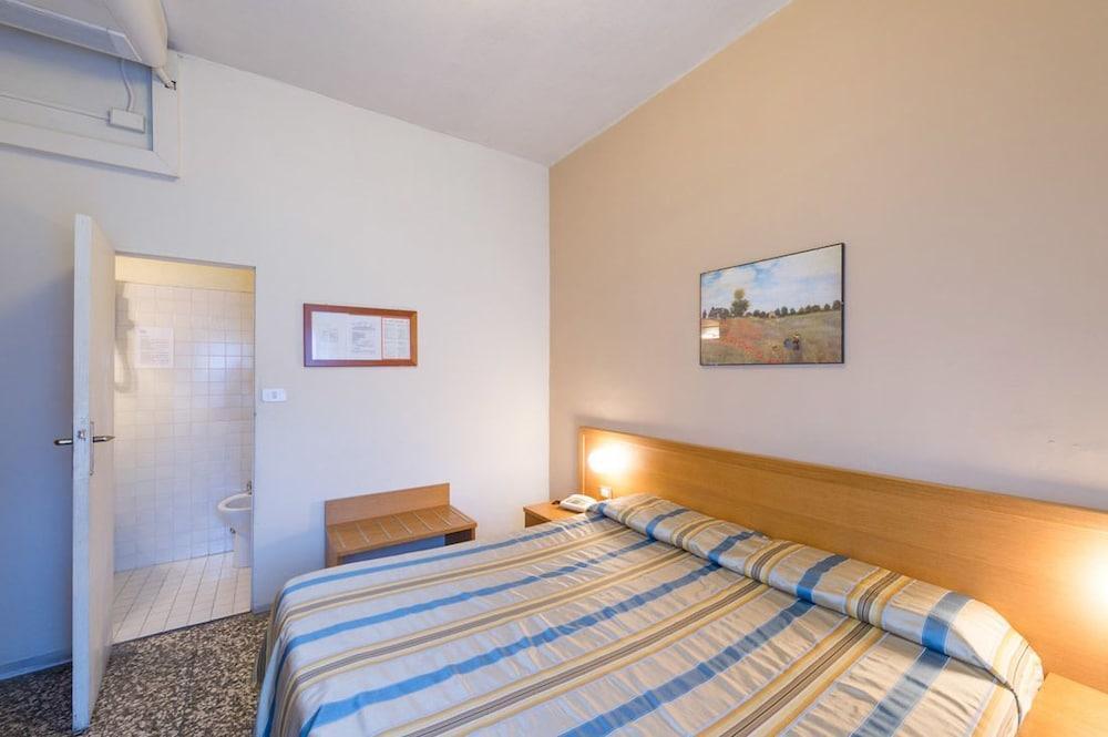 Hotel Moderno Pisa Exterior foto